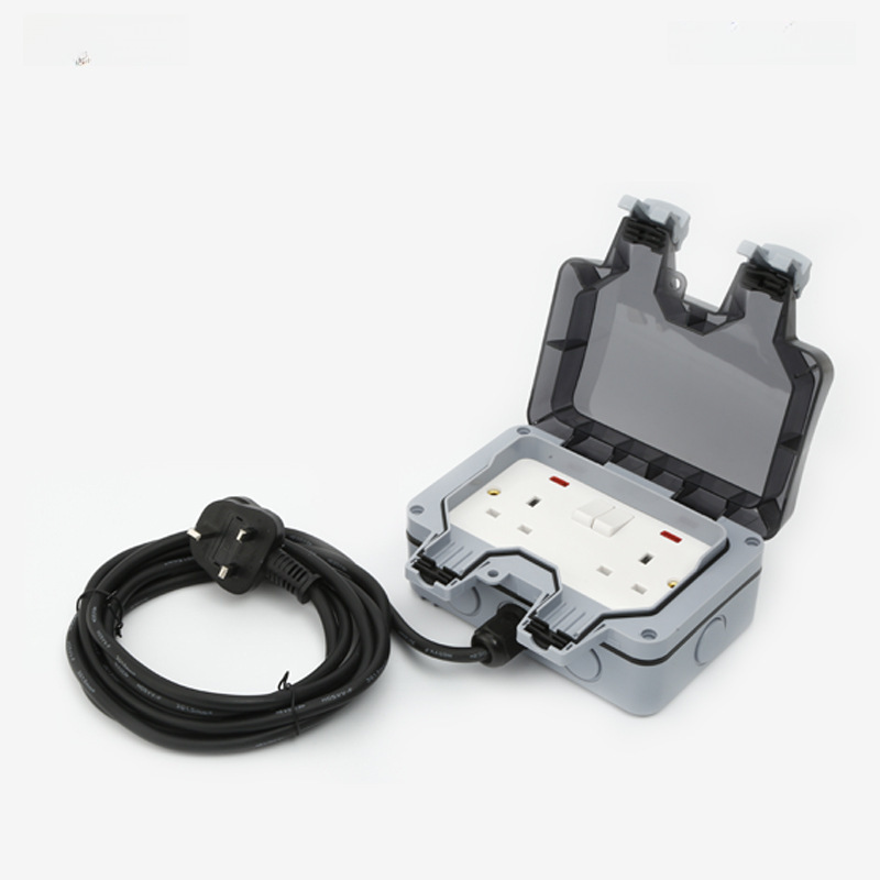 Factory direct supply cross-border IP66 outdoor waterproof plug with British standard, LED indicator, rainproof charging power strip with cord