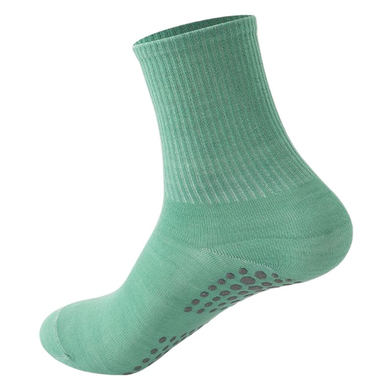 Calcetines de yoga profesionales fondo de silicona aeróbicos antideslizantes deportes calcetines de media pantorrilla calcetines de algodón de color sólido gimnasio interior de las mujeres trampolín danza