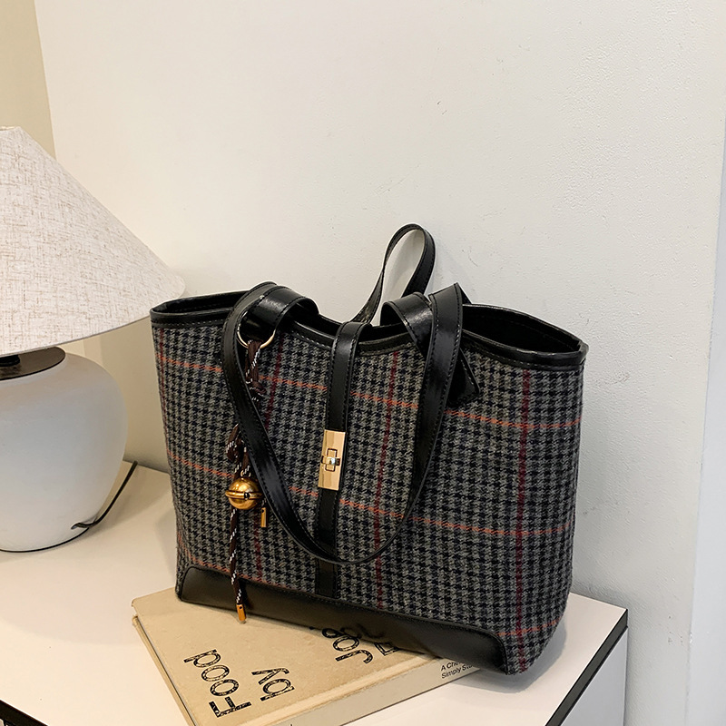 Bolsas de lana de gran capacidad para mujeres 2024 nuevo otoño invierno ocio bolsa de compras de hombro de moda para trabajar bolsa de viaje