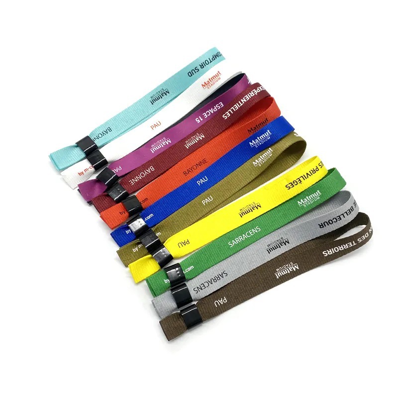 Hd885017c440e4cf99e795b88d8ded