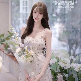 miu系小清新碎花清纯人丝富丽绉面料绑带收腰连体裙裤