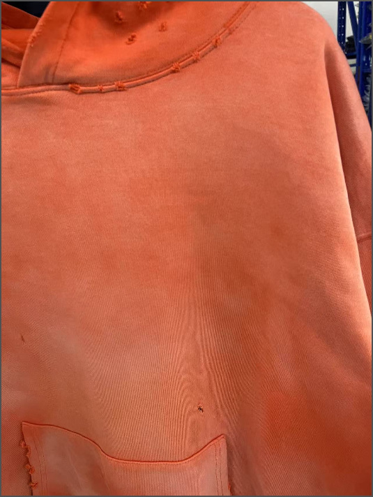 Sweatshirt com capuz unisex letras estampado estilo desgastado_voghion.com