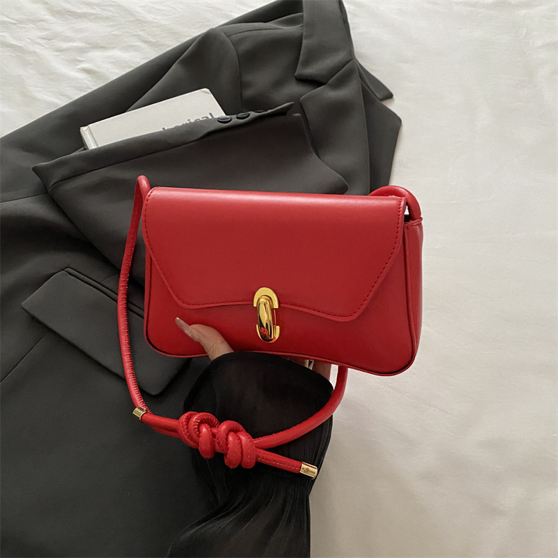 Bolso de hombro simple coreano, bolso de moda, bolso pequeño, bolso cuadrado simple, otoño 2025, nuevo bolso bajo la axila de estilo extranjero.