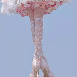 连衣裙;裙撑;洛丽塔服