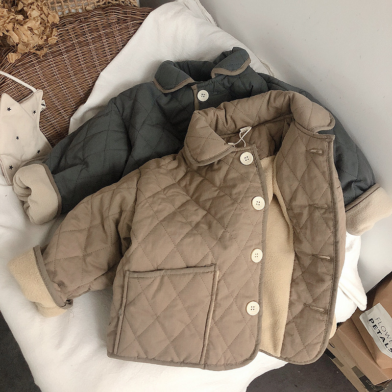 Abrigo acolchado de algodón engrosado para niños invierno Nuevo abrigo forrado de lana para niños de estilo coreano Abrigo acolchado de algodón de lana de cordero para niñas solapa abrigo cálido