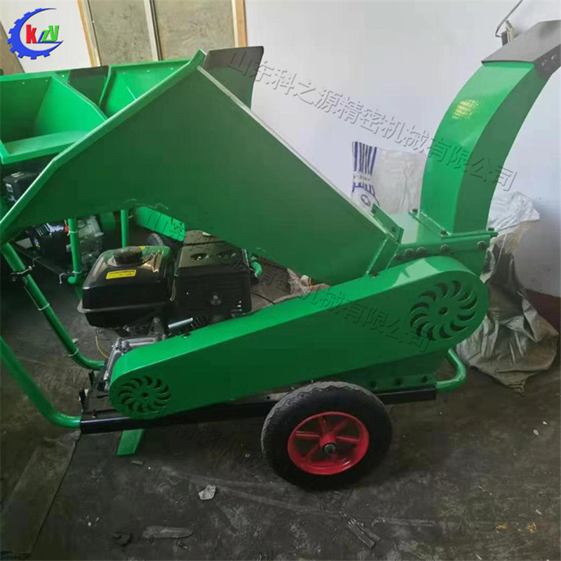 小型道路修剪树枝机 树枝农作物秸秆粉碎机 移动式汽油碎枝机