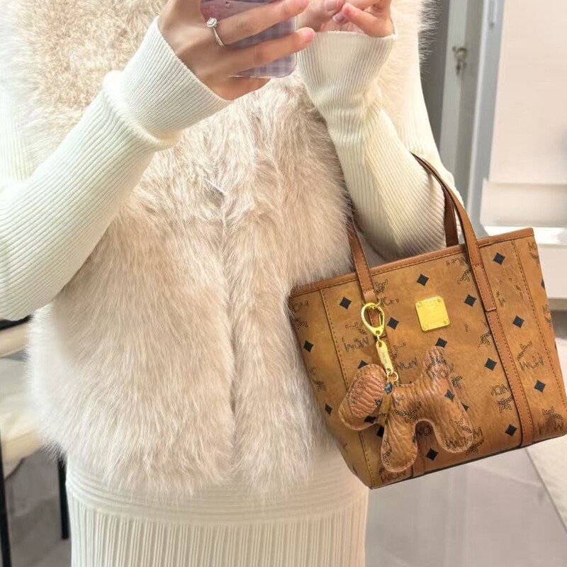 Original Factory Direct Sale Mc Brand Original Label Vegetable Basket Fashion Versatile Shoulder Bag Women's Crossbody Handbag with Monogram Print