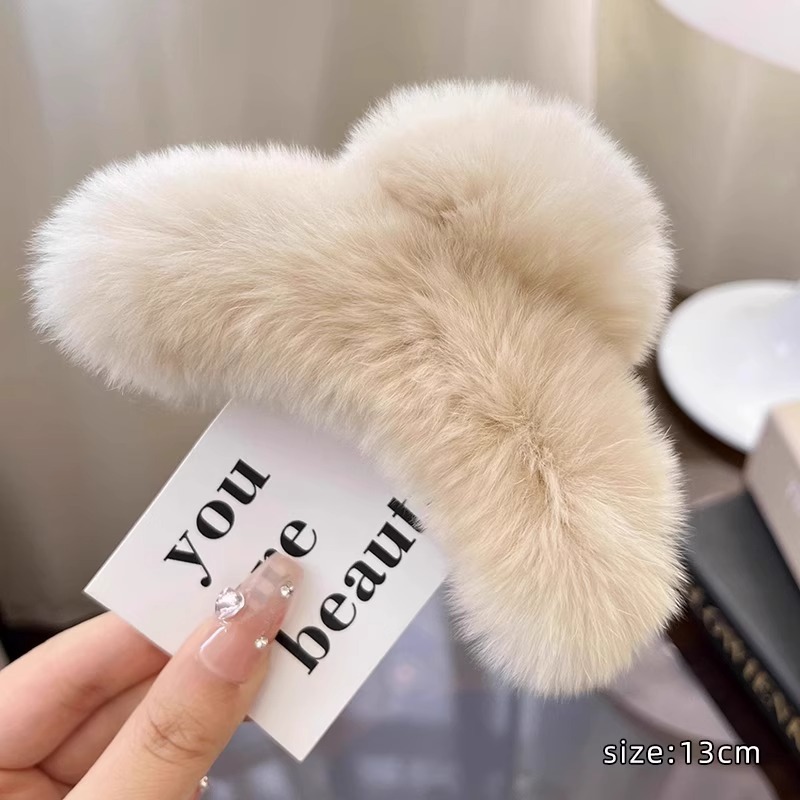 Otoño y invierno curry clip de agarre de cabeza grande clip de cabello tocado clip de tiburón 2025 nuevo peludo de gama alta agarre de cabello