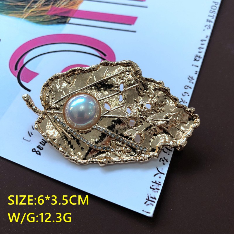Electroplated Real Gold Turquoise Black Stone Cute Animal Drip Glazed Enamel Straw Hat Brooch Plant Leaves Pearl Pin display picture 25