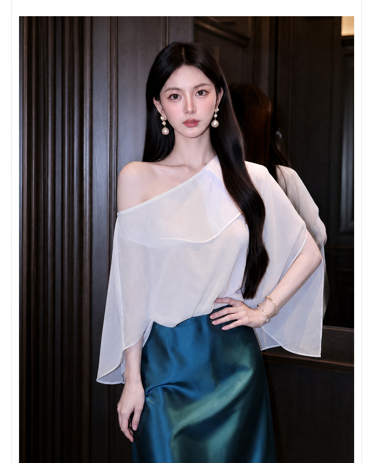 Áo sơ mi nữ cổ yếm tay ngắn phối ren trắng ngà — màu trắng ngà chi tiết 4