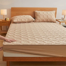 床罩床笠;成人护理垫;酒店床垫