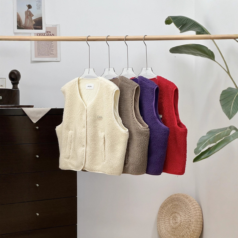 25 New Amv Zhang Ruonan Lamb Wool Warm Vest Autumn and Winter Sleeveless Vest Polar Fleece Vest