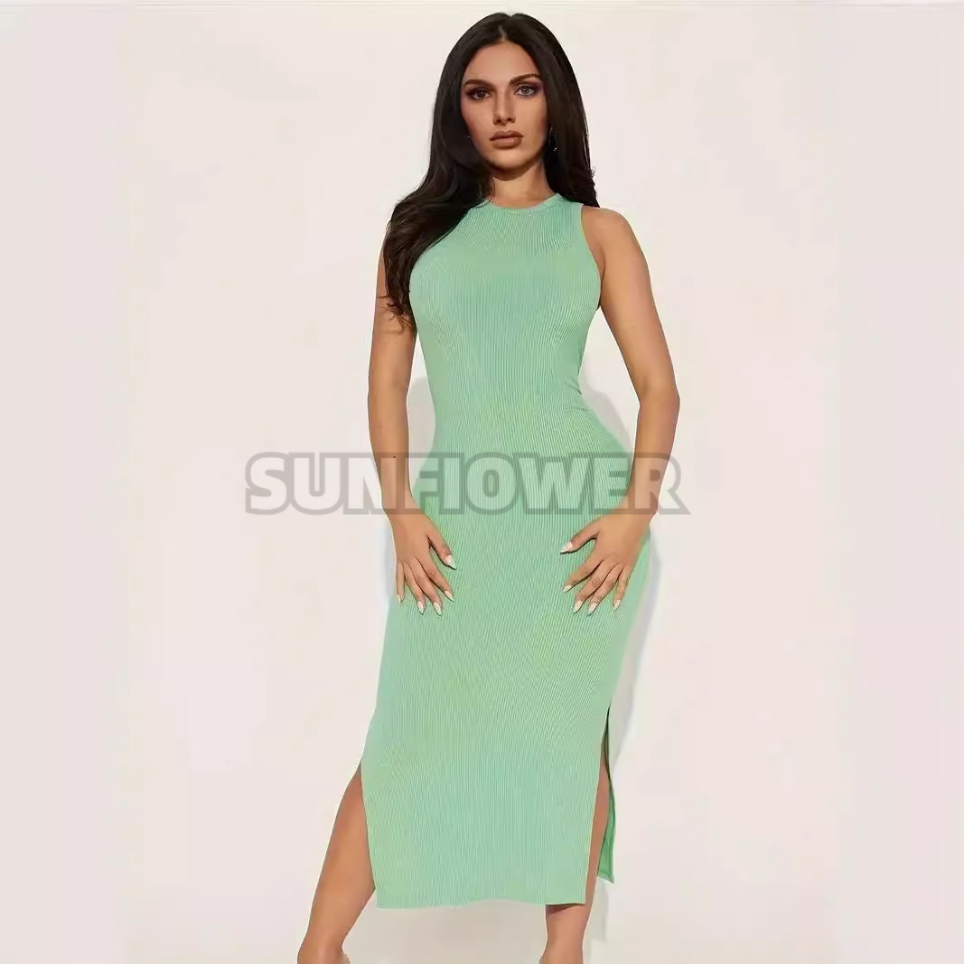 solid color elastic comfortable dress with sleeves sleevless