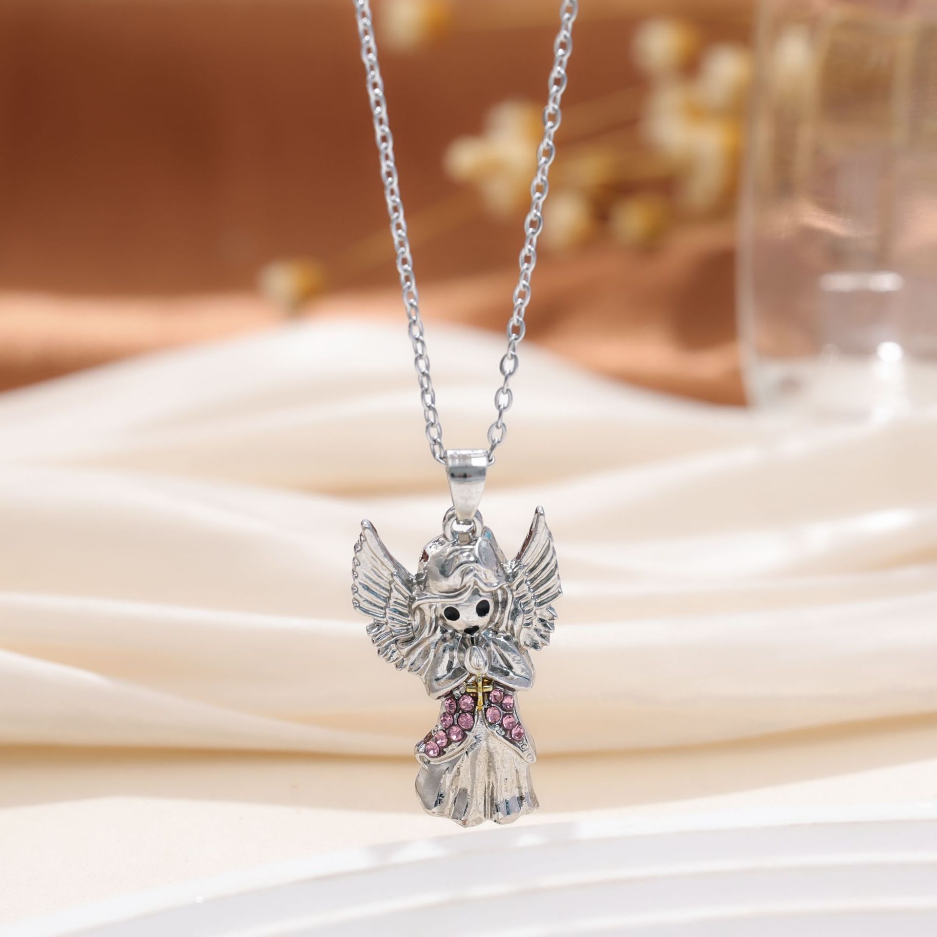 Venta caliente transfronteriza europea y americana colgante de amor de diamantes coloridos en forma de corazón collar de mujer collar de unicornio regalo del día de la madre