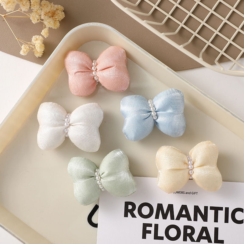 cute children's cloth with bow pearl
