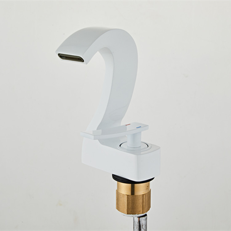 Grifo de lavabo White Swan