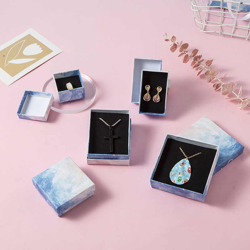 Internet celebrity Yuncai jewelry box, earrings, necklaces, rings, bracelets, display boxes, rich in literature and art, and discounted jewelry packaging boxes