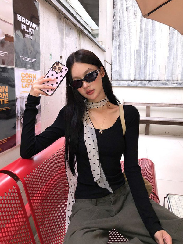 设计感长袖打底衫女2025新款早秋黑色t恤修身短款巨好看轻熟上衣|undefined