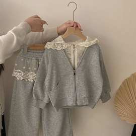 女童春秋套装2025新款连帽卫衣休闲蕾丝开衫外套拼接卫裤子两件套