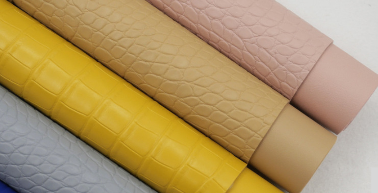 现货1.1mm蜡感哑光鳄鱼纹人造革PVC面料 箱包革鞋革汽车内饰皮料