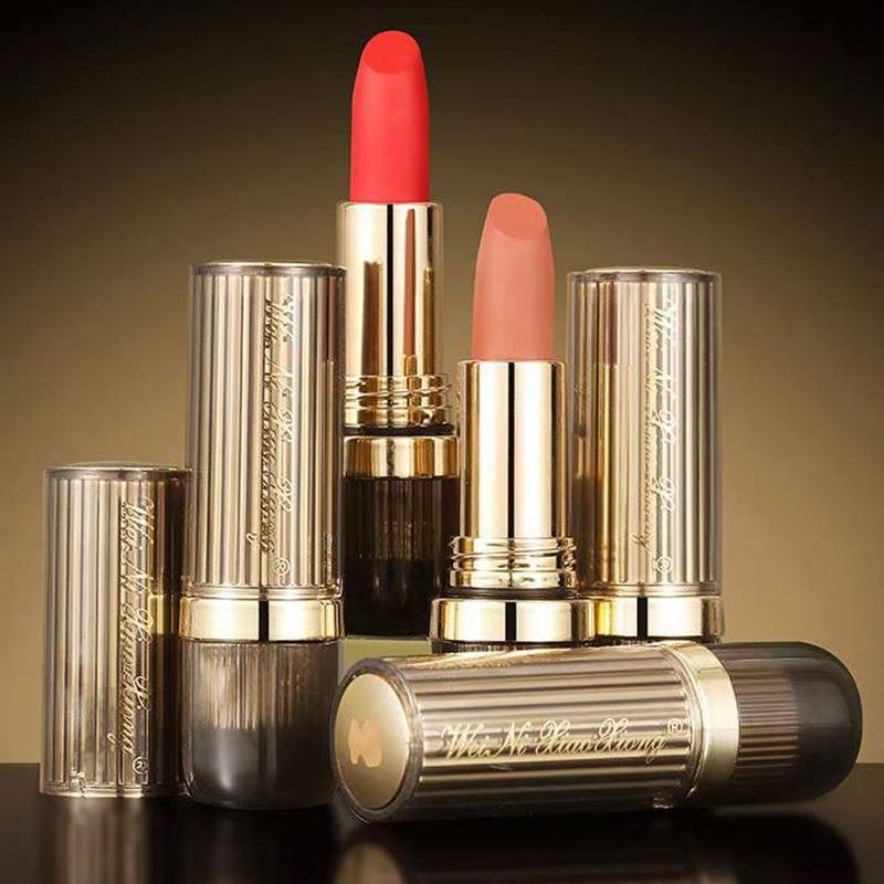 Net red Winnie bear not dip cup lipstick Moss matte is not easy to bleach long-lasting waterproof velvet is not easy to fade