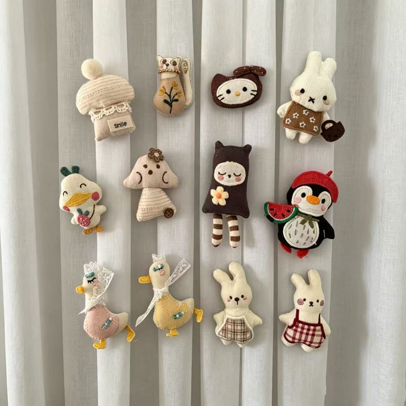 Forest-Themed Fabric Brooch, Cute Animal Pins, Decorative Accessories for Shirts, Sweaters, Coats, Bags, and Scarves