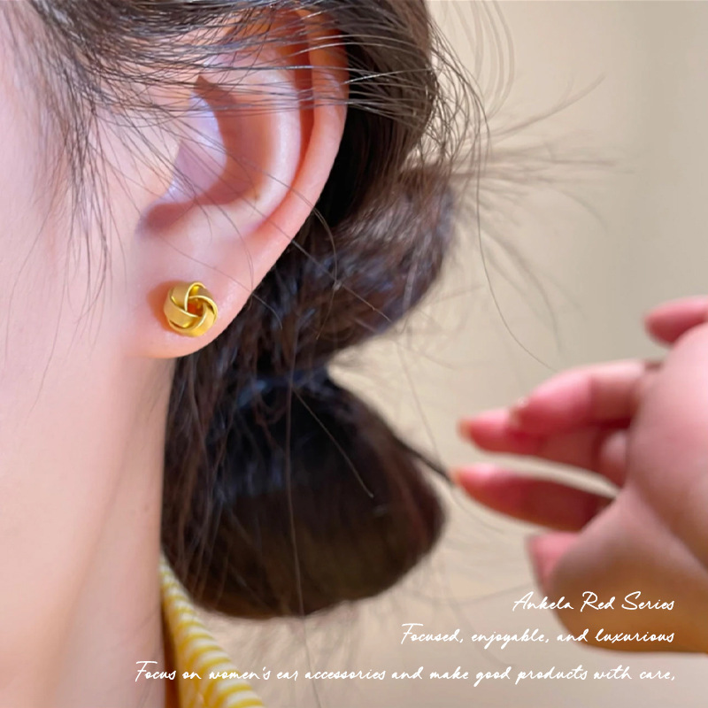 Geometric fashionable retro design earrings
