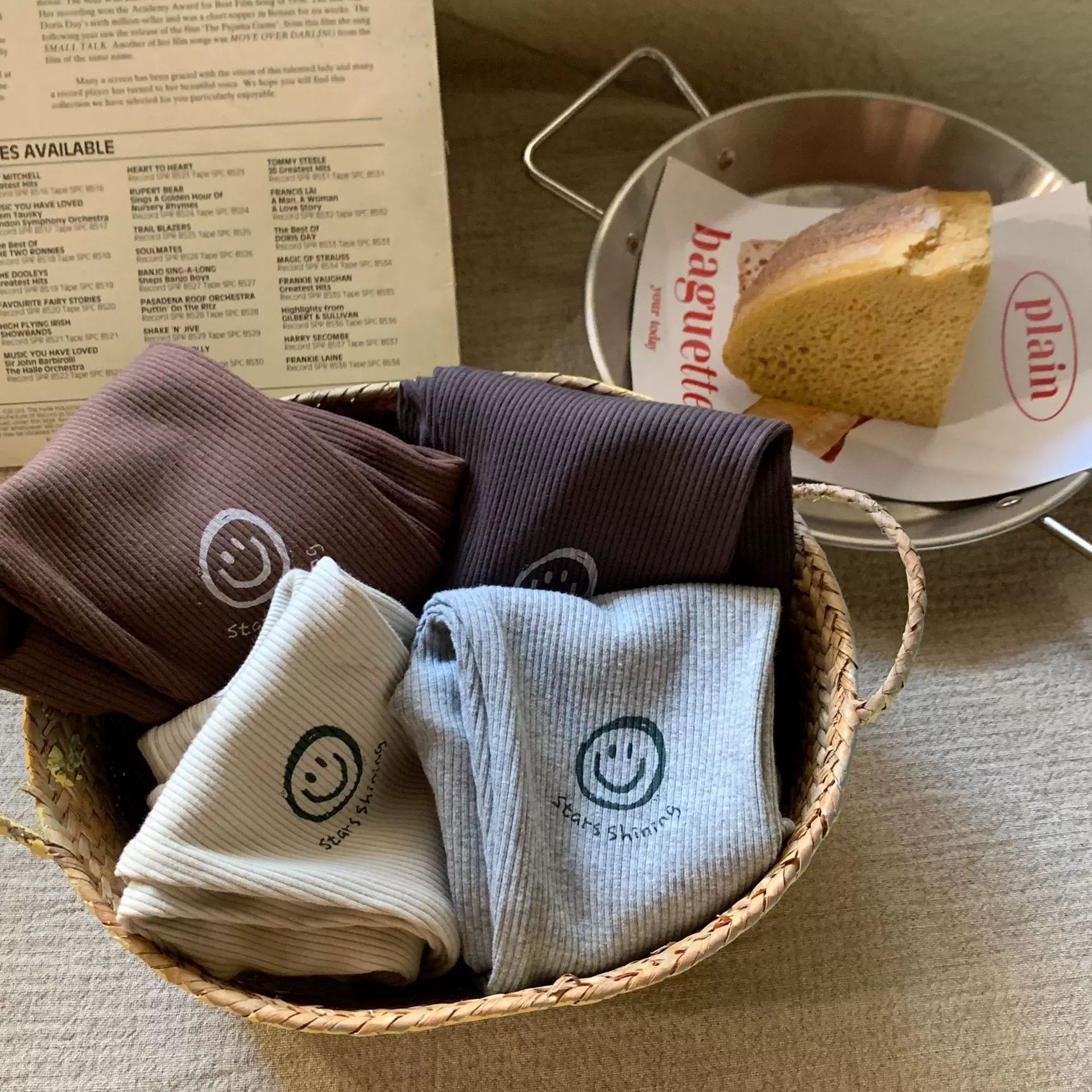 2023秋季新款女童卡通笑脸印花螺纹打底裤中小童运动休闲运动裤子