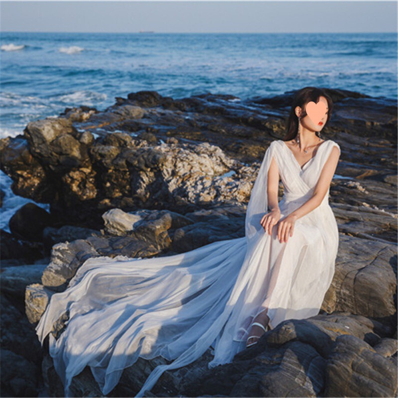 2021 Seaside Vacation Elegant Floor-mopping Beach Maxi Backless Travel Photo Light Wedding Dress