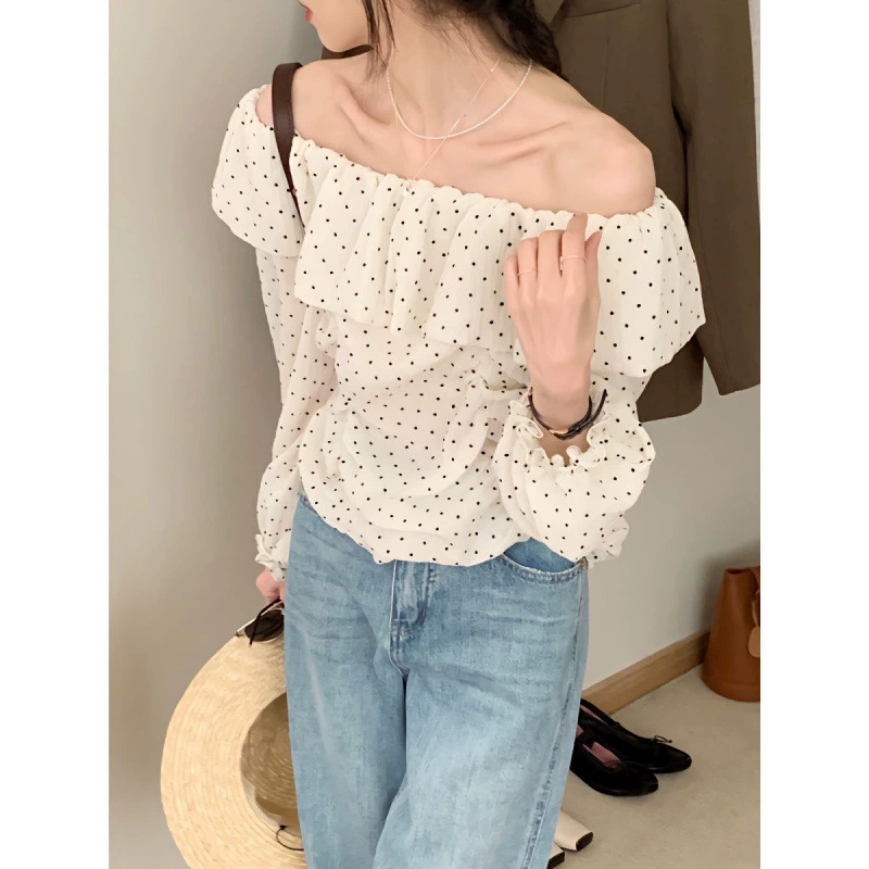 Белая женская рубашка в горошек на одно плечо, весна 2023, новый курортный стиль, повседневная свободная шифоновая рубашка во французском стиле