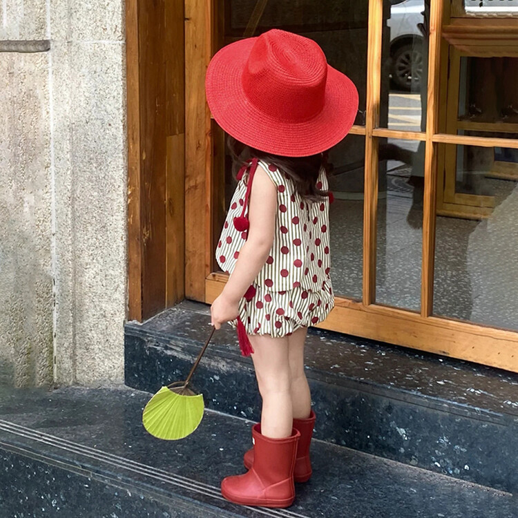 Children's New Summer Red Polka Dot Vest Polka Dot Striped Top Bloomers Shorts Two-Piece Set Girls Suit Children's New Summer Red Polka Dot Vest Polka Dot Striped Top Bloomers Shorts Two-Piece Set Girls Suit