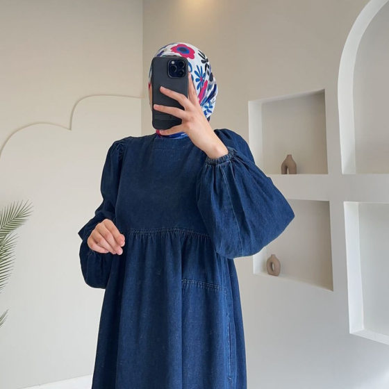 Autumn 2024 New European and American Cross-border Amazon Cross-border Women's Solid Color Round Neck Lantern Sleeve Loose Denim Dress