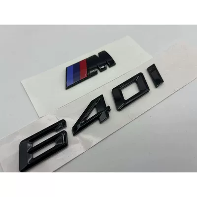 and rear emblems, Car logo - standard-m640i