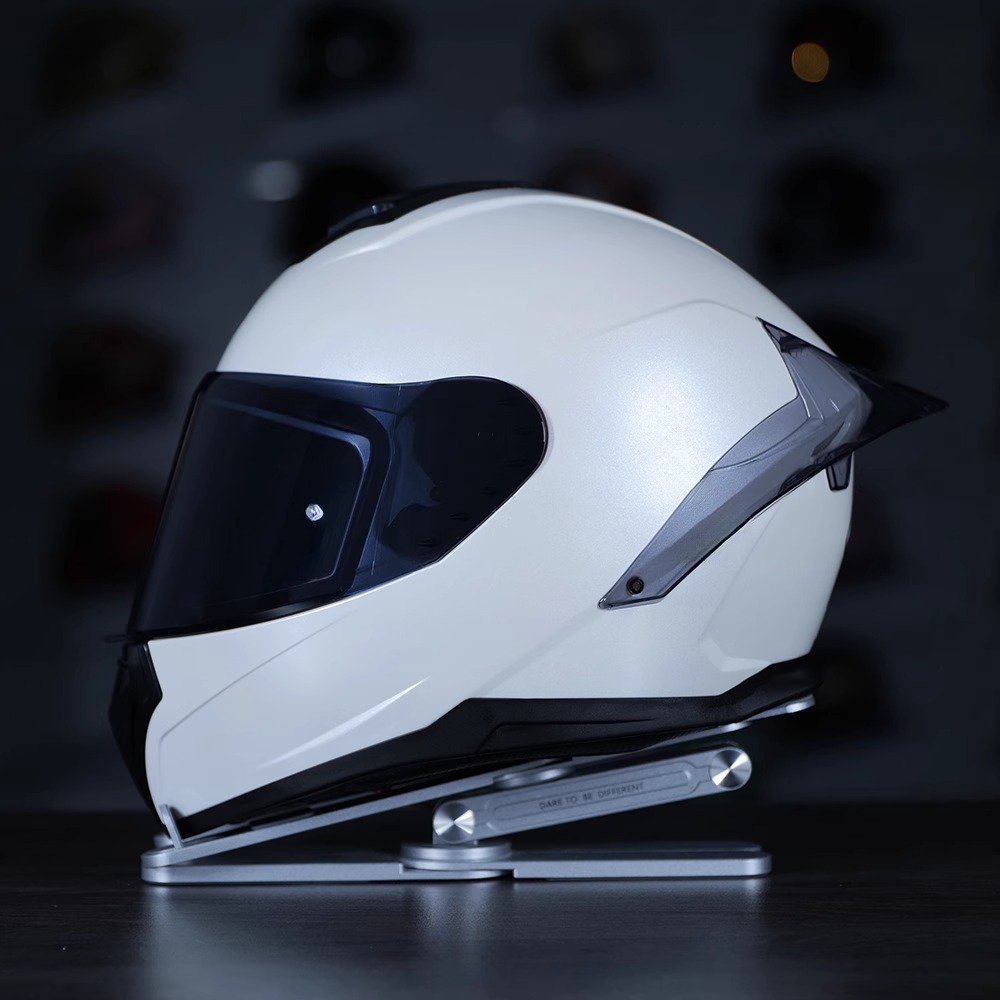 Casco Lion masculino motocicleta casco completo locomotora de defensa femenina cuatro estaciones casco de montaje universal 3C certificado gran cola