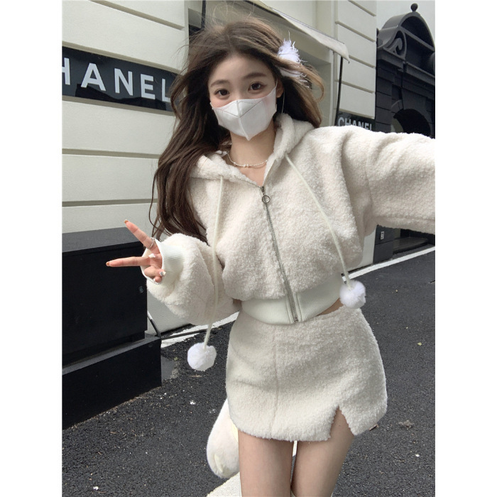 仿羊羔毛纯欲风开衫外套两件套女2025新款秋冬高腰半身裙套装短裙|undefined