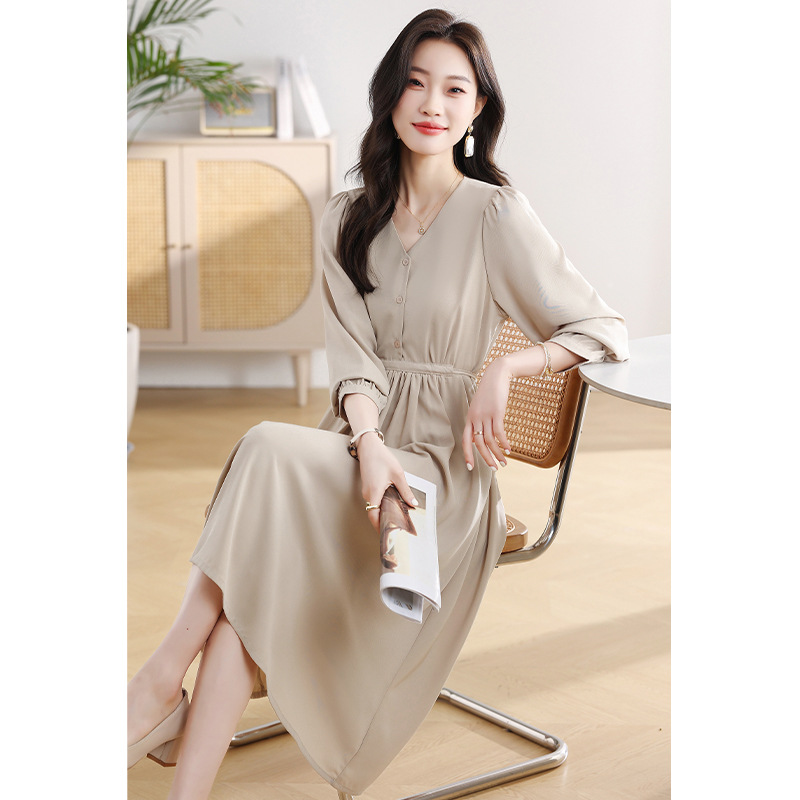 Váy maxi nữ cổ V thắt eo phong cách thanh lịch — Màu mơ gạo chi tiết 1
