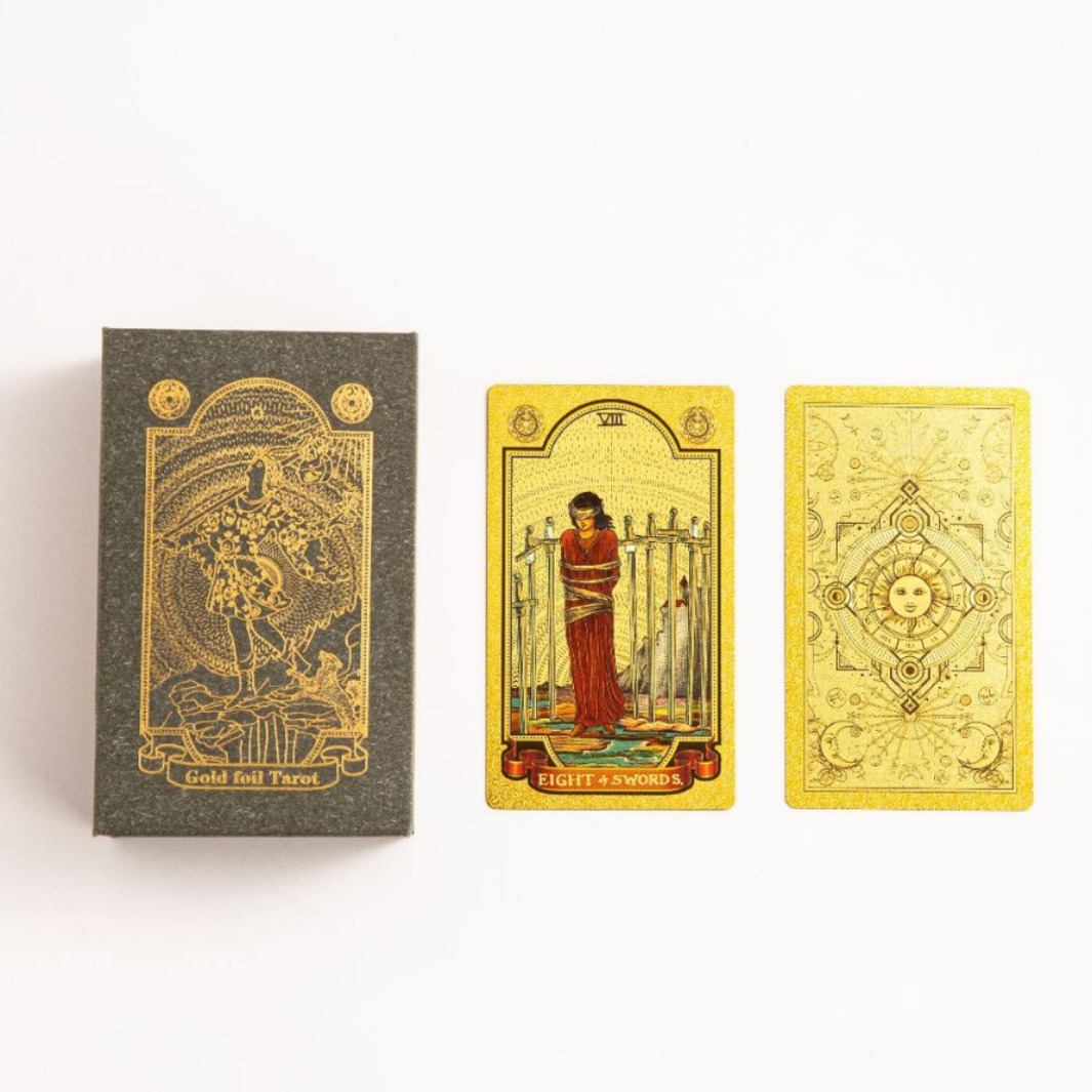 Suministro transfronterizo de lámina de oro Tarjeta de tarot Carlo tarjeta Torre libro tarot impresión en color PVC impermeable manual juego de mesa mantel
