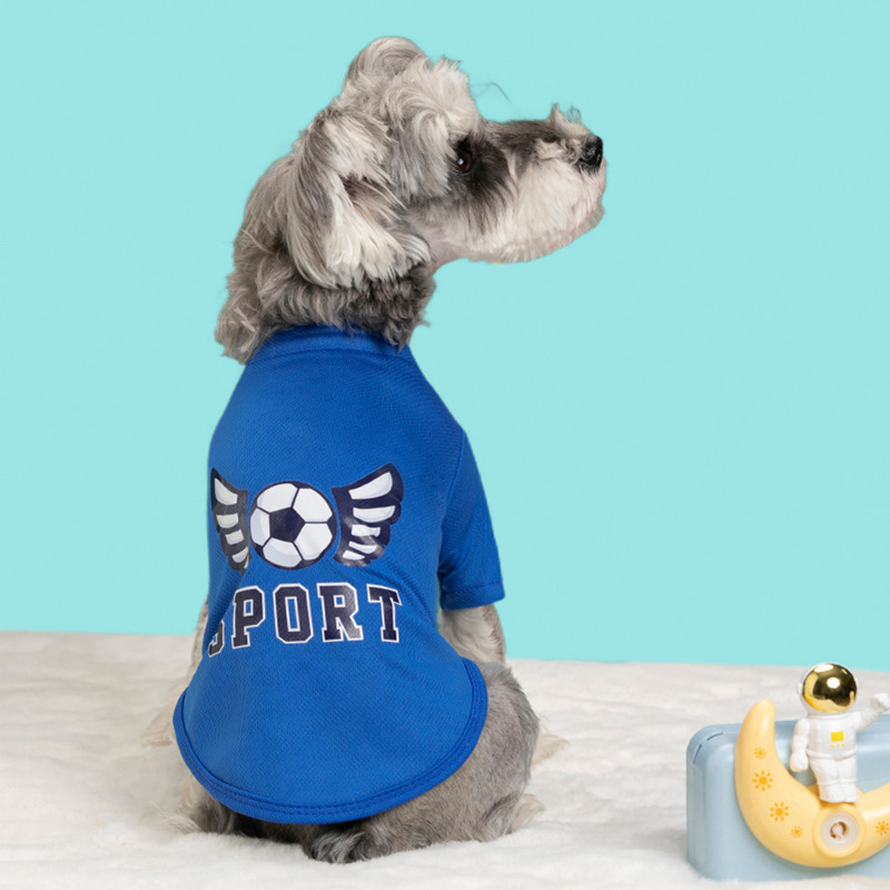 Primavera y verano nuevo estilo mascota gato perro ropa chaleco agujero camiseta transpirable pequeño y mediano peluche bichon perro ropa al por mayor