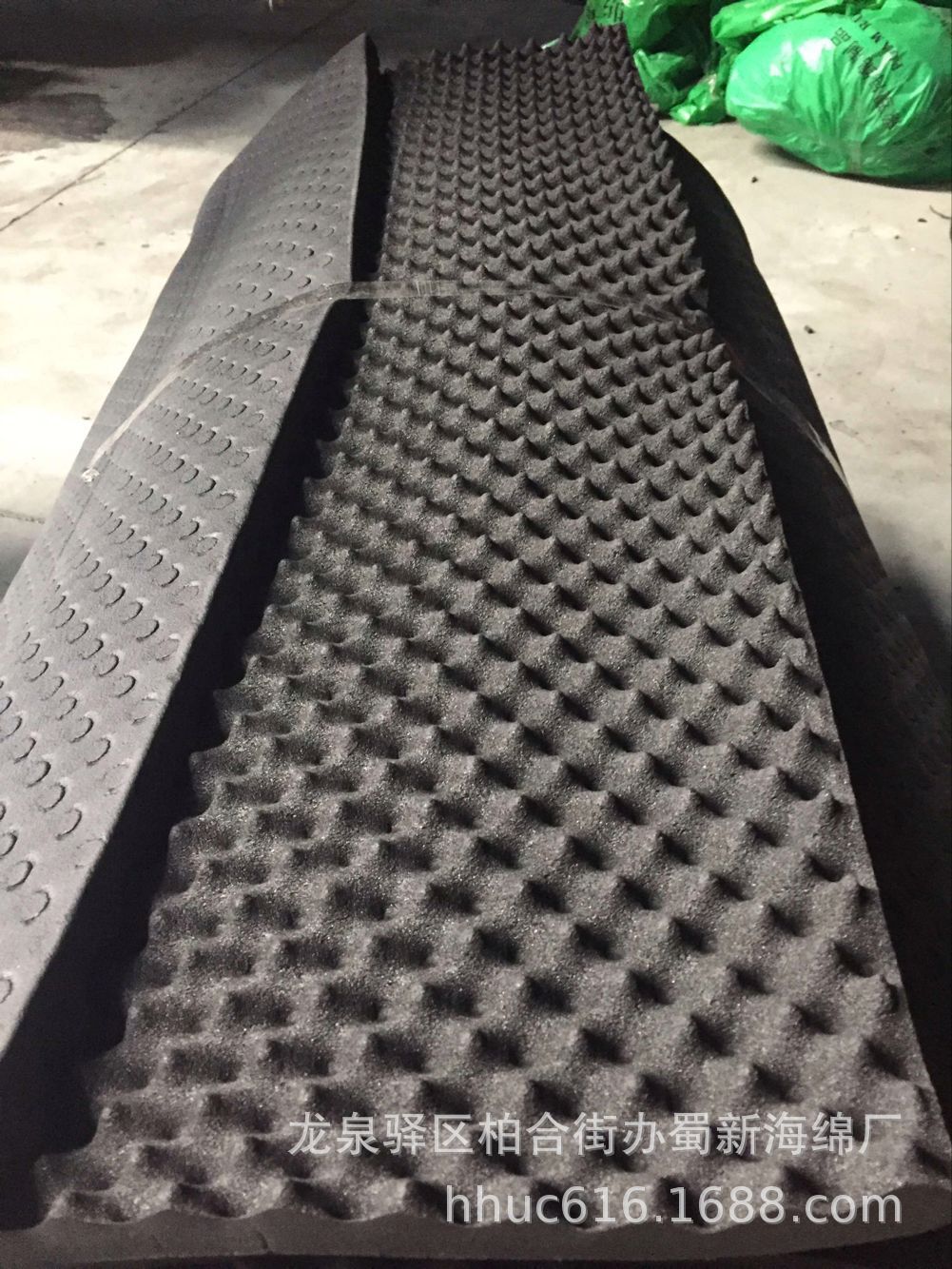 供应黑色橡塑鸡蛋绵/橡塑阻燃隔音海绵/吸音波浪防火泡棉