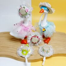 跨境门廊鹅配饰桌面鹅服饰装饰眼镜花边帽子项链裙子皇冠搭配套装