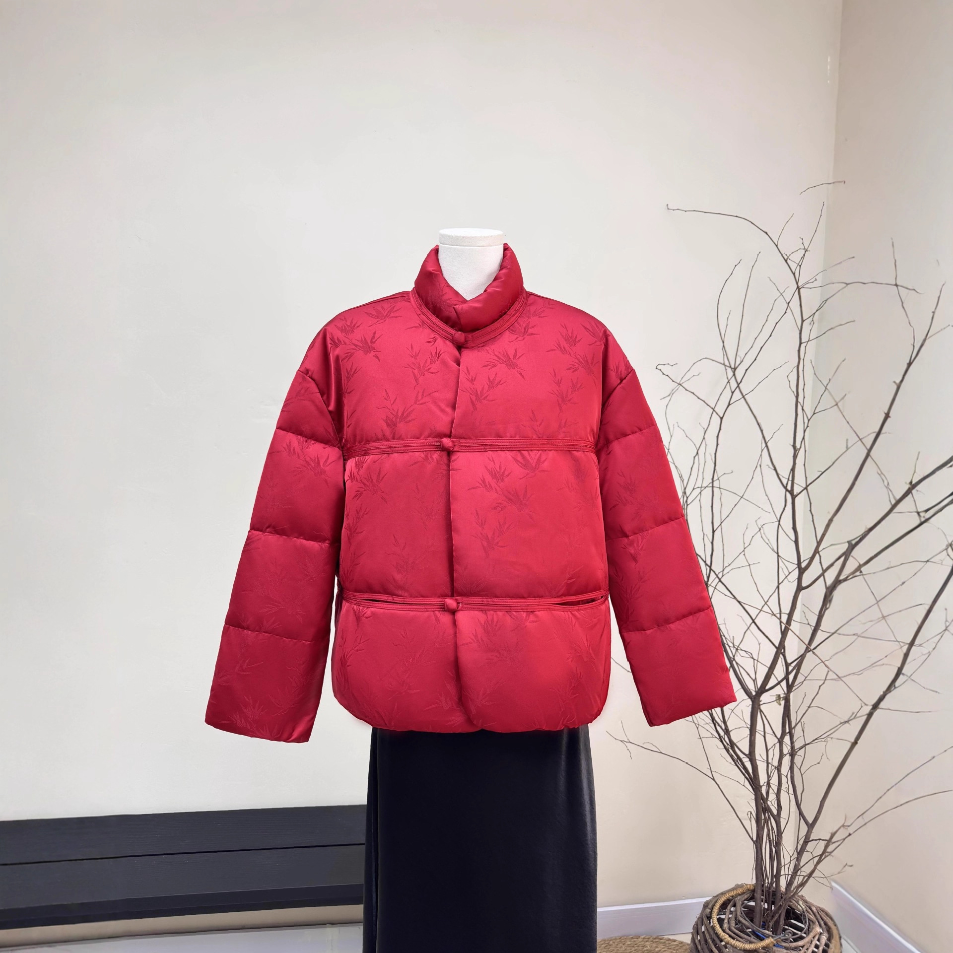 New Chinese-Style Jacquard Festive down Jacket 2025 Winter New National Style Stand Collar Warm Slimming Stylish Versatile Coat