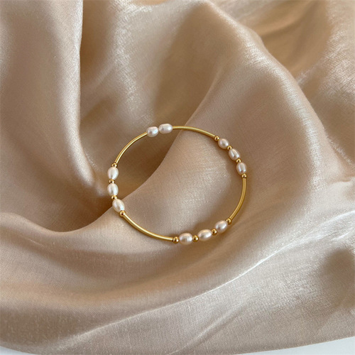 Japanese and Korean-inspired minimalist handmade freshwater pearl bracelet, irregularly exquisite and small, versatile bracelet, fairy-like accessories for women