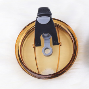 Wholesale Straw-Sealed Cup Lids with Holes for Summer Milk Cups, Top Choice