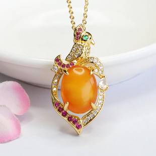 Xinyu natural amber pendant old beeswax happy eyebrow necklace retro jewelry wholesale HP4110602L