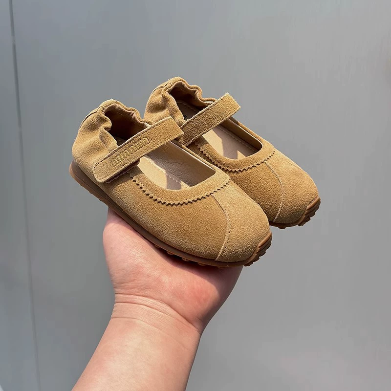 Корейская детская кожаная обувь для девочек весной и осенью 2025 года