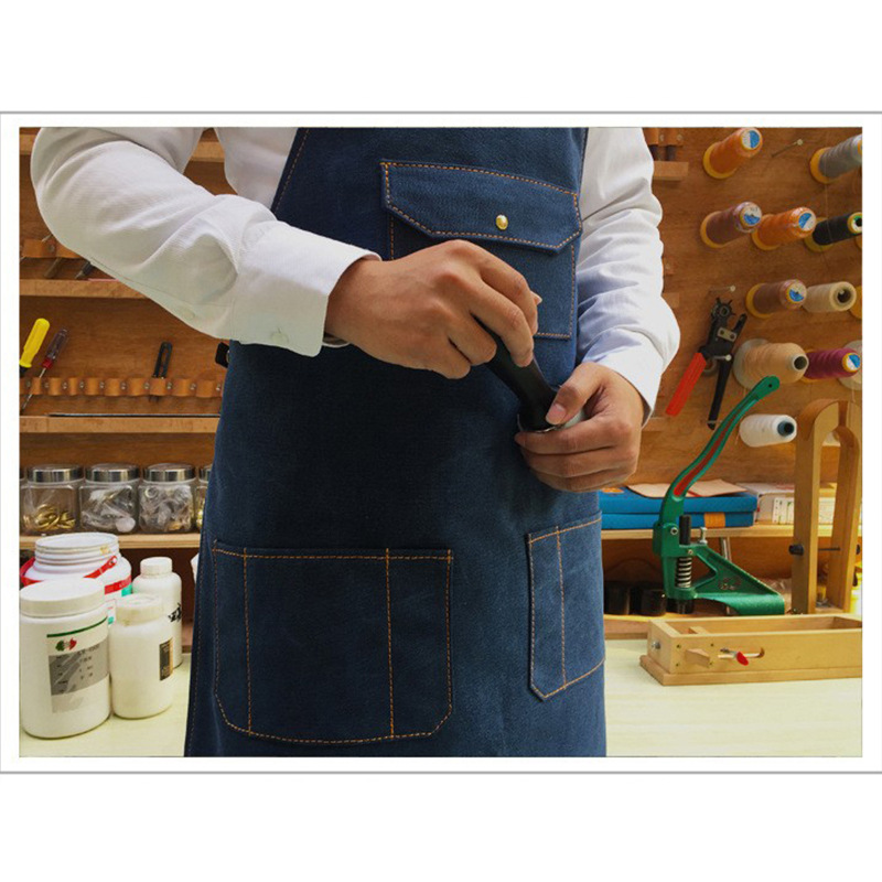 Estilo coreano de los hombres y las mujeres de moda Denim delantal personalizado tienda de café al por mayor engrosada ropa de trabajo personalizado logotipo delantal impresión