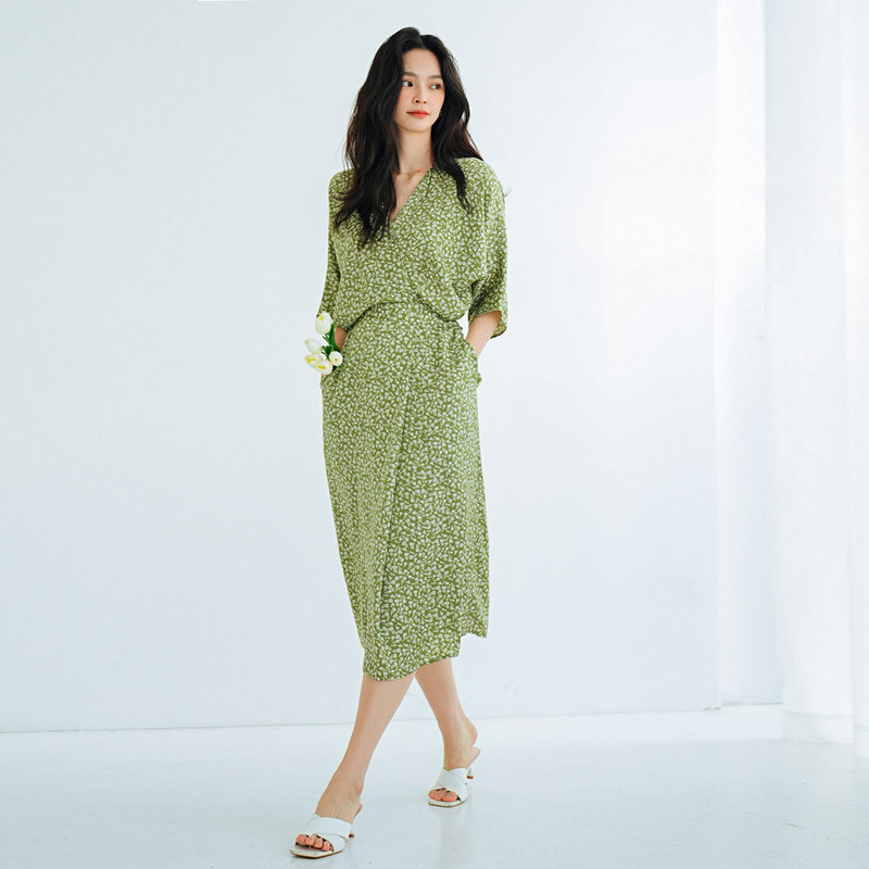 Shenghong Summer Dress New Rose Floral Print Elegant Batwing Sleeve Slimming Dress for Women 13911