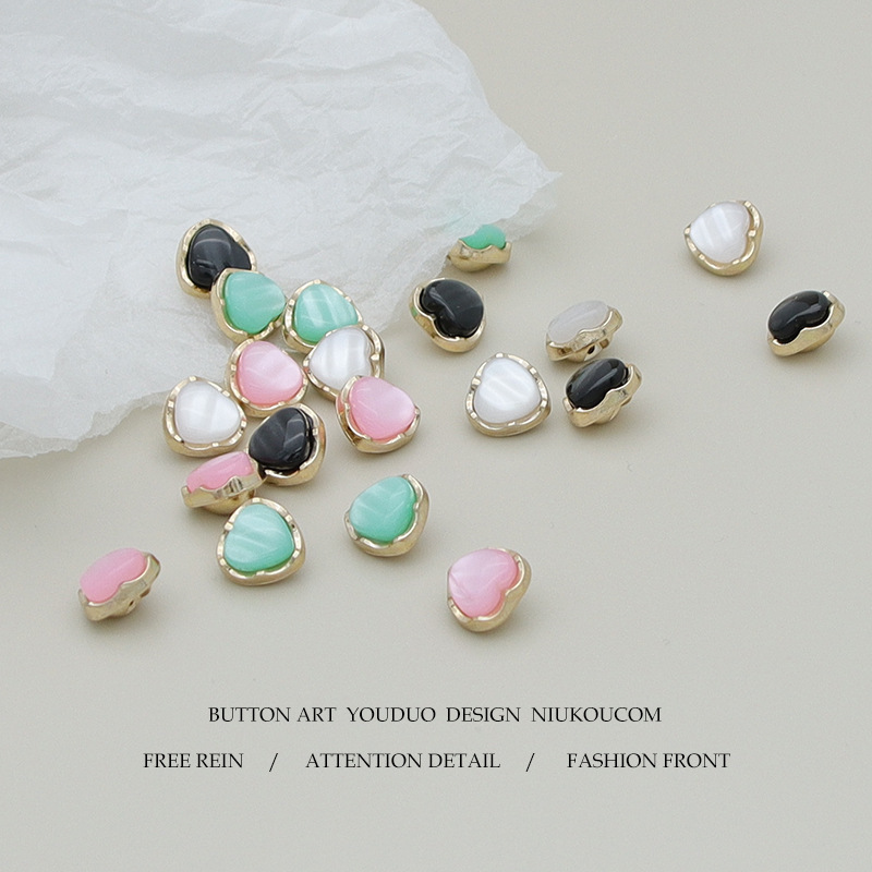 Youduo Metal Resin Button Color Knitted Cardigan Shirt Button Cheongsam Button Peach Heart Small Button Wholesale Youduo Metal Resin Button Color Knitted Cardigan Shirt Button Cheongsam Button Peach Heart Small Button Wholesale