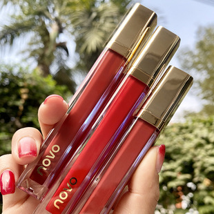 Makeup Novo5322 Luxury Pet Small Gold Bar Velvet Lip Glaze Long-Lasting Color Matte Matte Moisturizing Lip Gloss