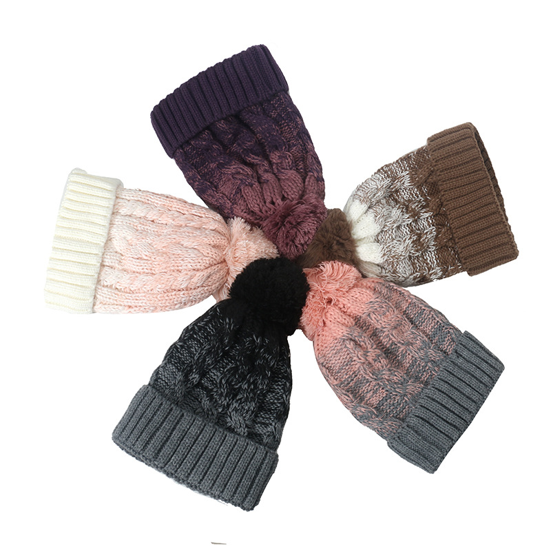 Women's Fashion Color Block Pom Poms Eaveless Wool Cap display picture 1